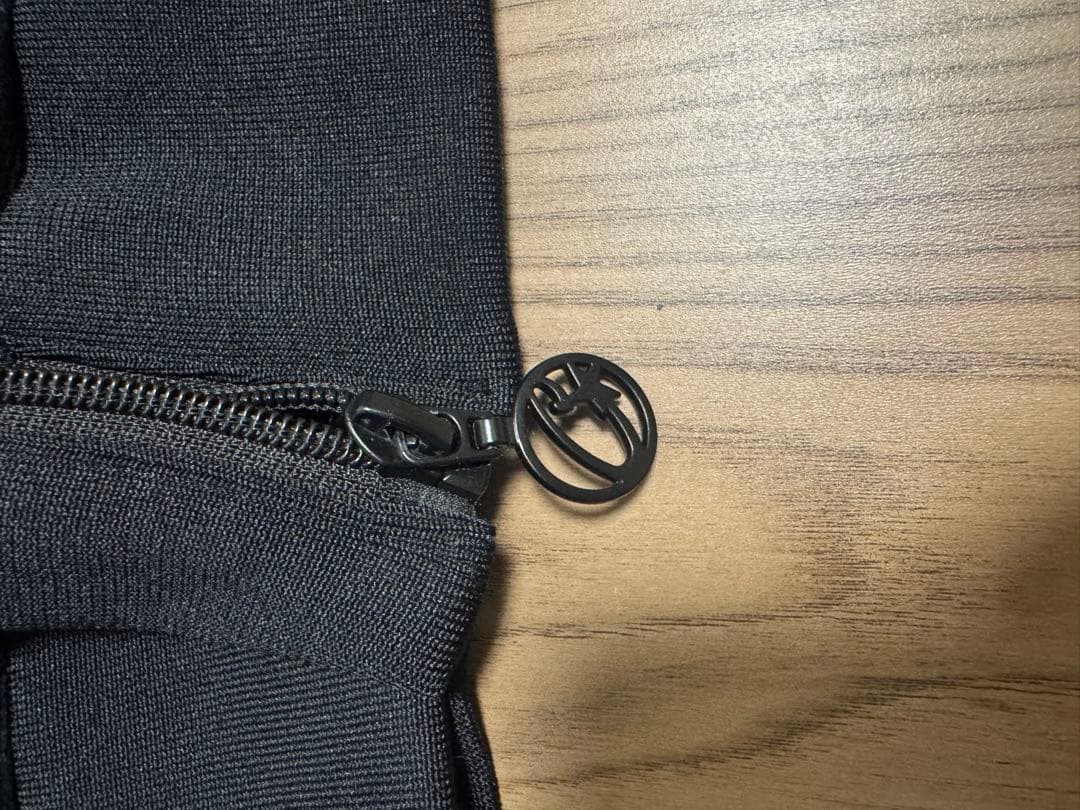 corteiz 黒 ファスナー付きジャケット