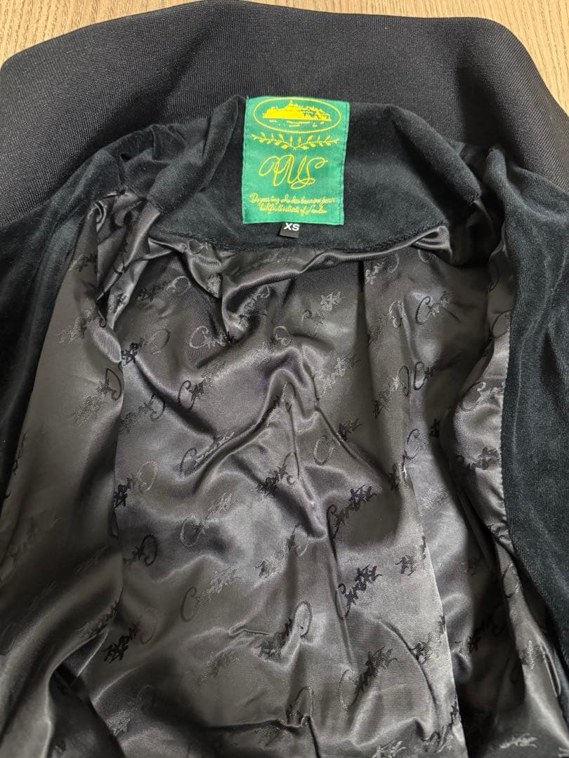 corteiz 黒 ファスナー付きジャケット