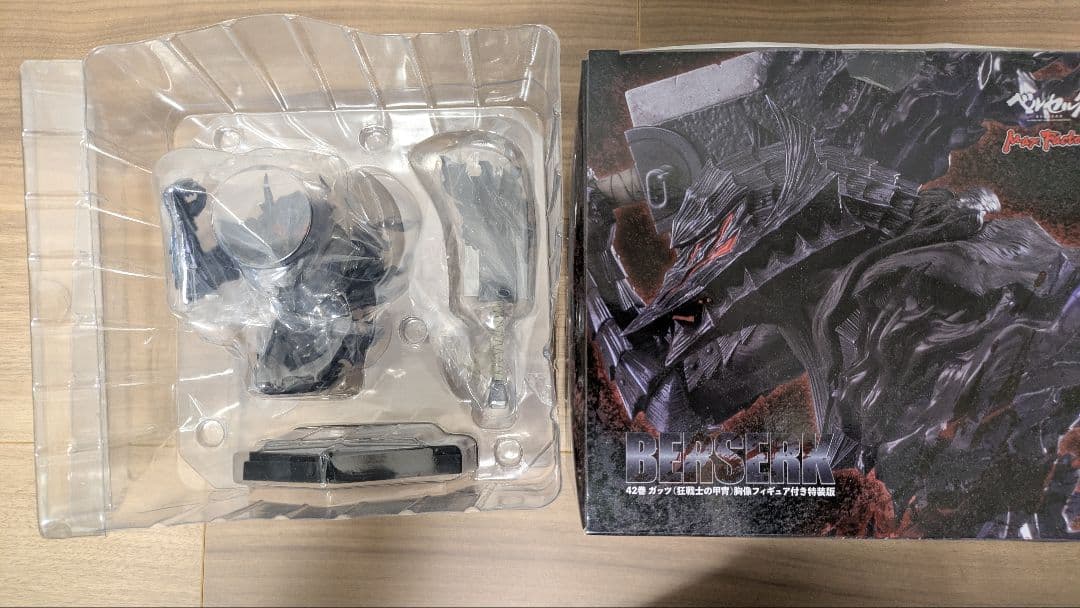 ベルセルク 42巻 ガッツ 狂戦士の甲冑 胸像フィギュア胸像フィギュア