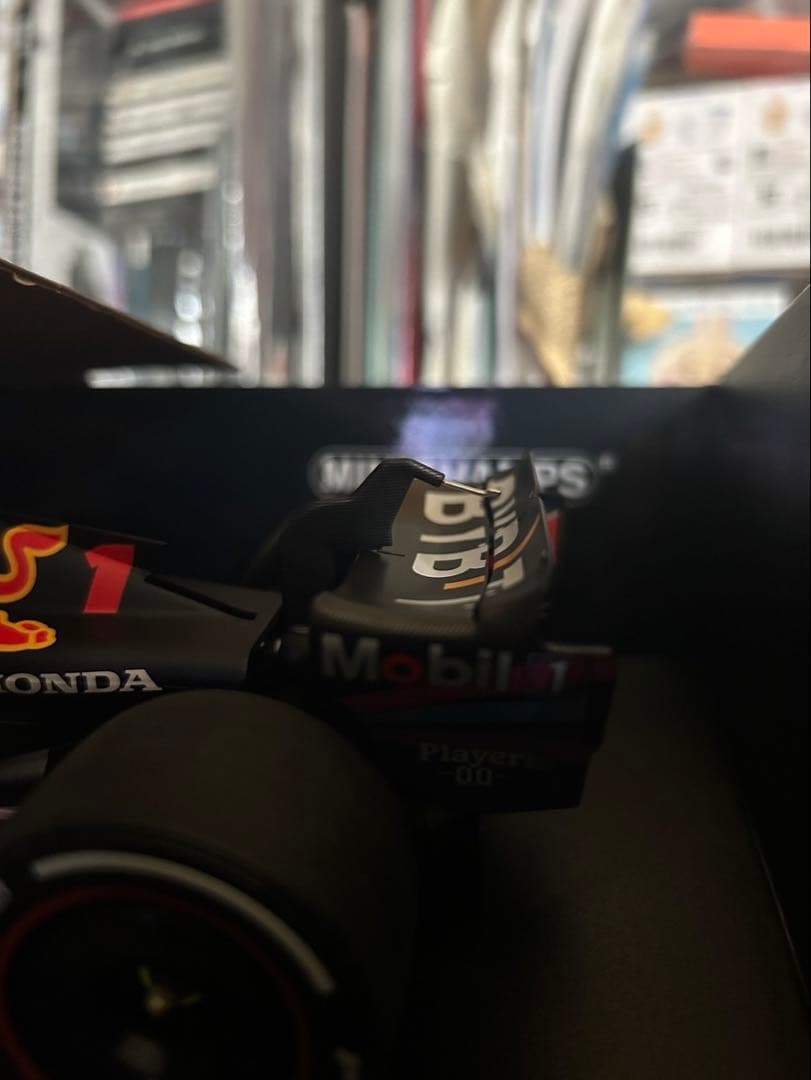 HPミニチャンプス1/18レッドブルF1マックスフェルスタッペンマイアミ