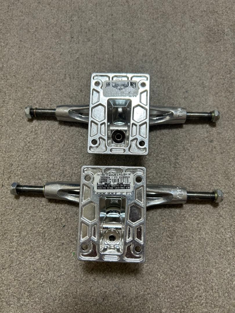 新品未使用　Thunder titanium 3 polish 147 トラック