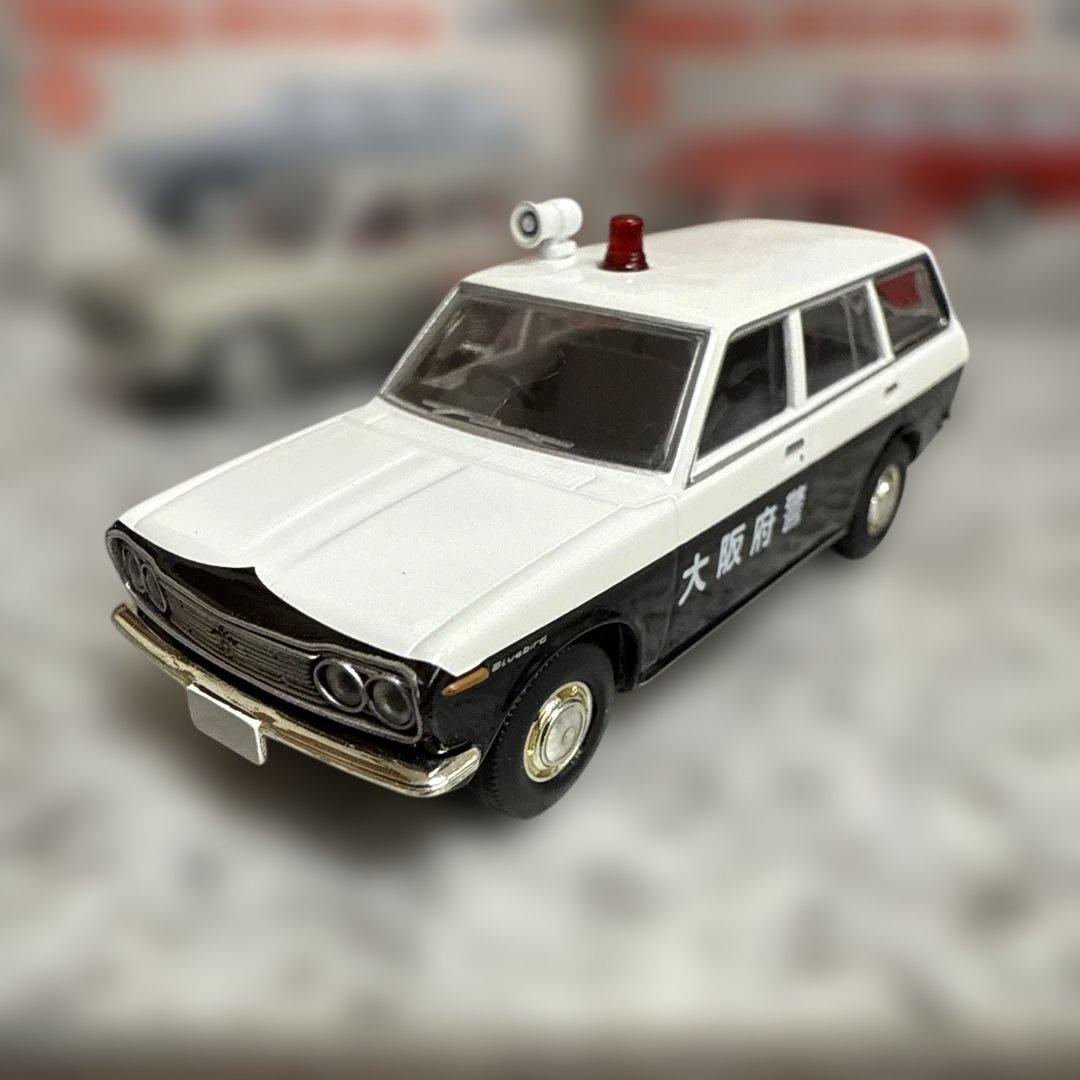 トミカリミテッドヴィンテージダットサンブルーバード3台セット