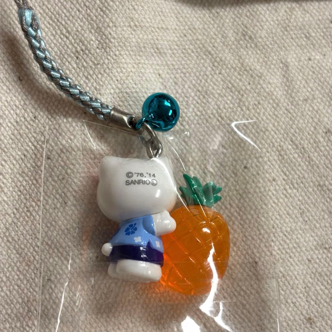ご当地キティ　沖縄限定　パイナップル　ストラップ