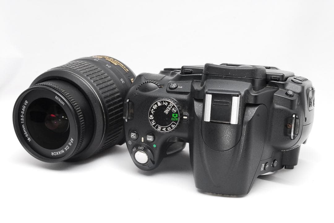 Nikon D5000 ❤️ 軽量 バリアングル スマホ転送 一眼レフ 作例あり