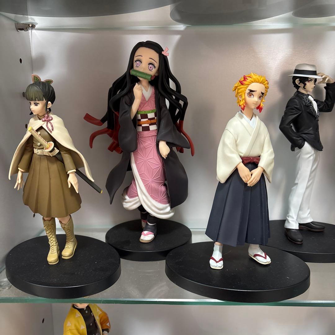 鬼滅の刃フィギュア 12体まとめ売り - メルカリ