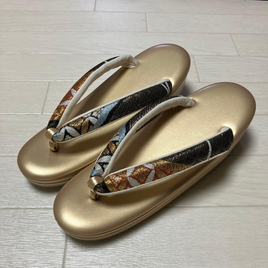 《美品・箱付き》草履バッグセット　彩小径ブランド　振袖用 正絹　帯地