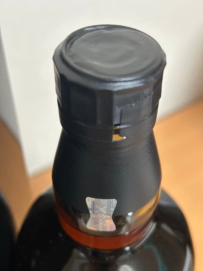 サントリーシングルモルトウイスキー《山崎》18年　700ml