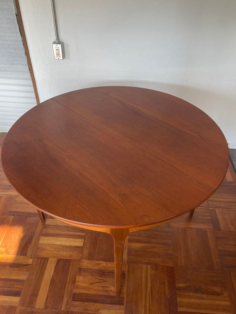 イギリス ヴィンテージ チーク ラウンド エクステンション ダイニング テーブル