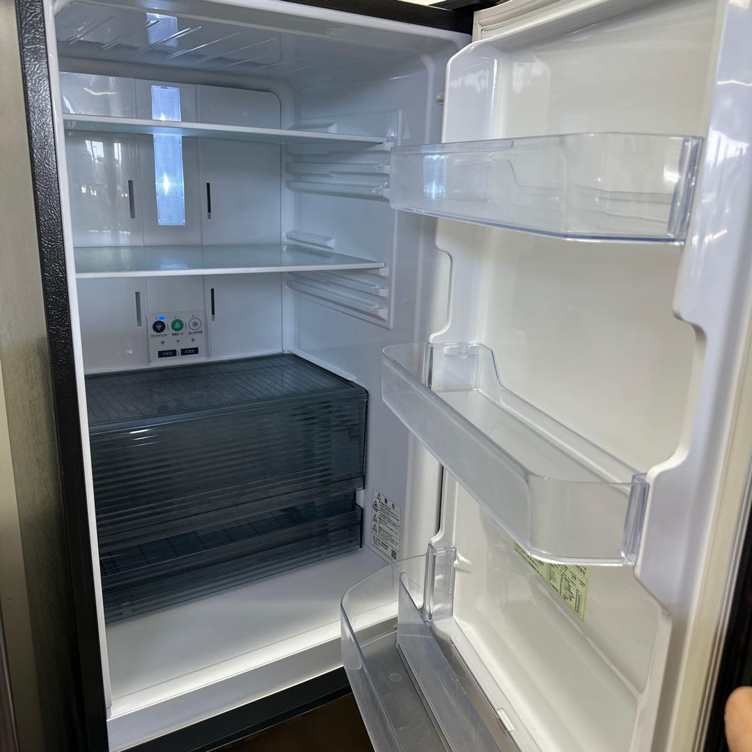自社配送設置無料　シャープ大容量　310L 冷蔵庫　高年式　2022年