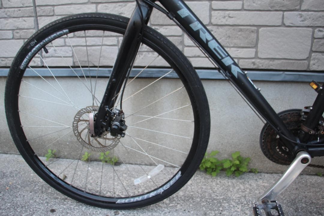 引き取り限定♪人気のTREK♪FX2♪通学やレジャーなどに♪マッドブラック♪