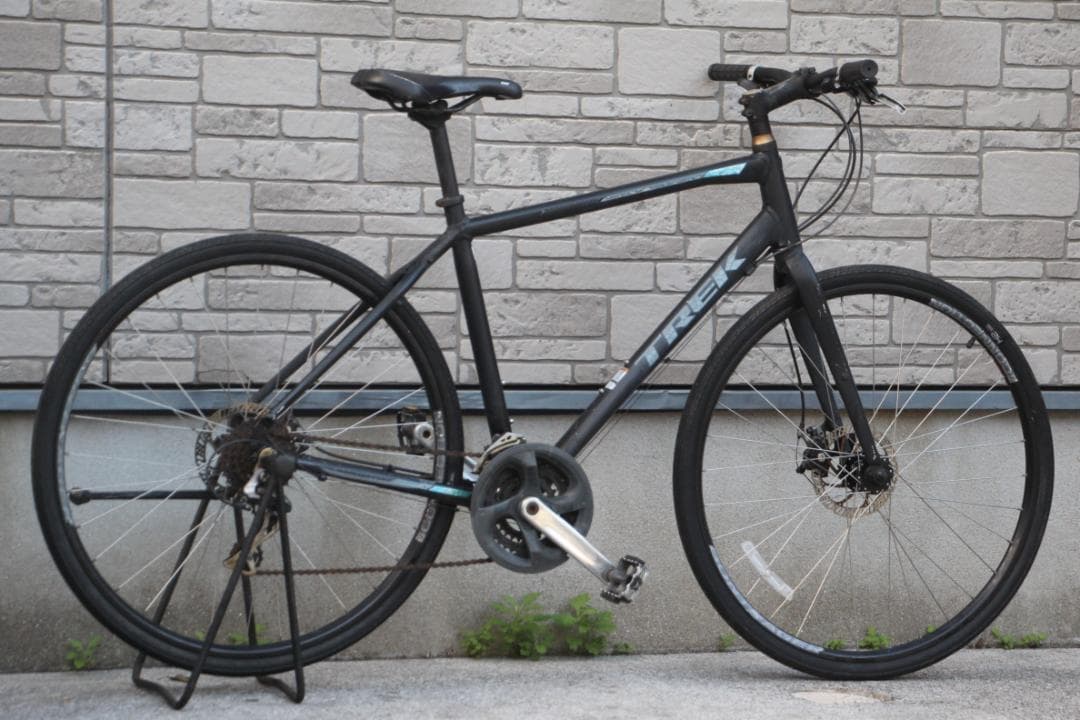 引き取り限定♪人気のTREK♪FX2♪通学やレジャーなどに♪マッドブラック♪