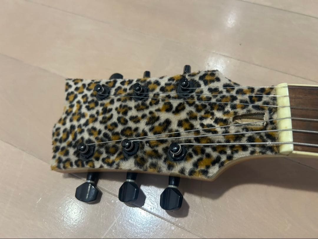 grassroots グラスルーツ G-VP-38G エレキギター 豹柄 希少 - メルカリ