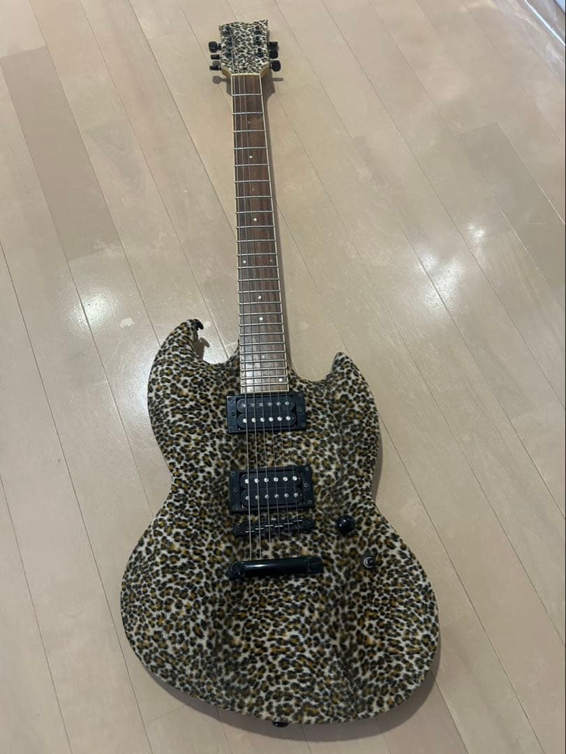 grassroots グラスルーツ　G-VP-38G エレキギター 豹柄　希少 grassroots グラスルーツ G-VP-38G エレキギター 豹柄 希少 - メルカリ