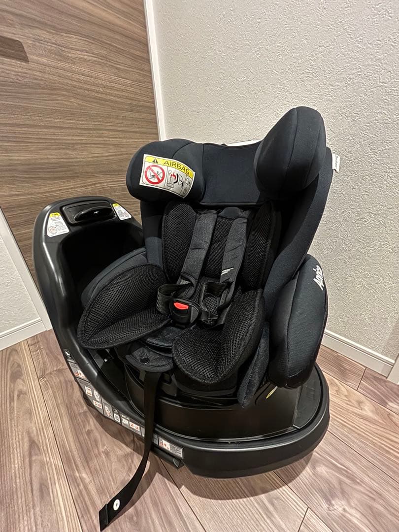 Aprica 回転式チャイルドシート ブラック