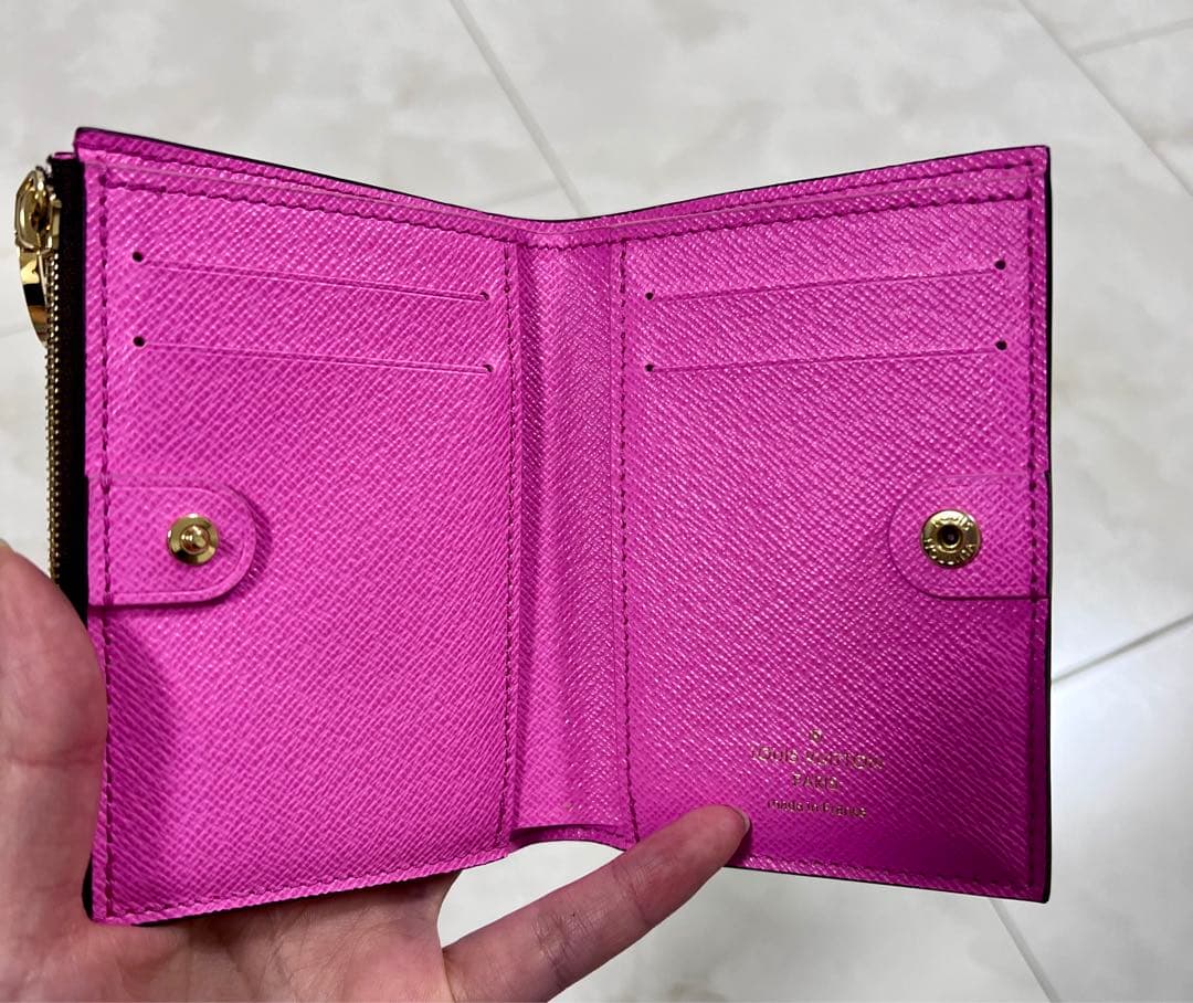 ルイヴィトン折り財布　(正規品)