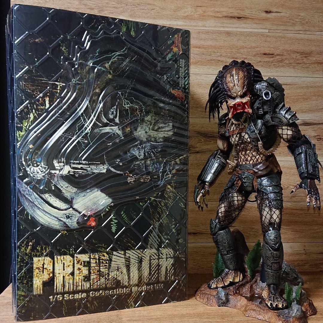 美品ホットトイズジャングルハンタープレデター