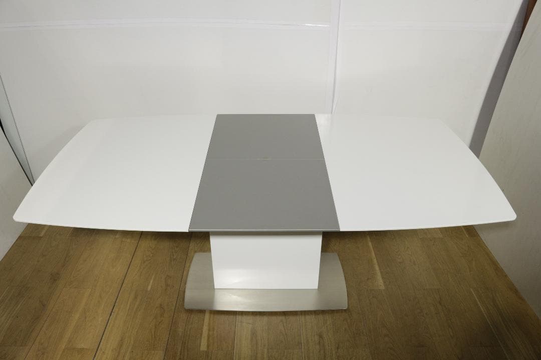 O*s様 BoConceptボーコンセプト★OCCAダイニングテーブル★伸長式★