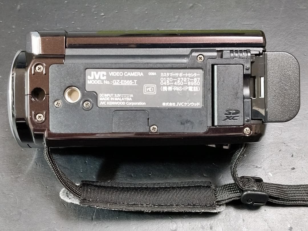 JVC Everio GZ-E565-T 追加バッテリー＆三脚付き