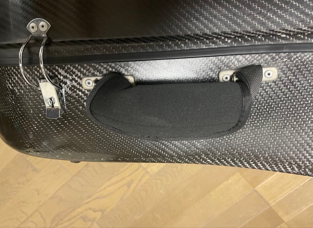 伝統と信頼のドイツGEWA製カーボン チェロケース、フラッグシップ