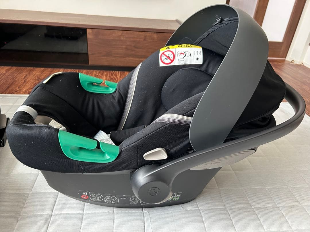 Cybex エイトンS2 i-size、ベースワン、アダプター3点セット