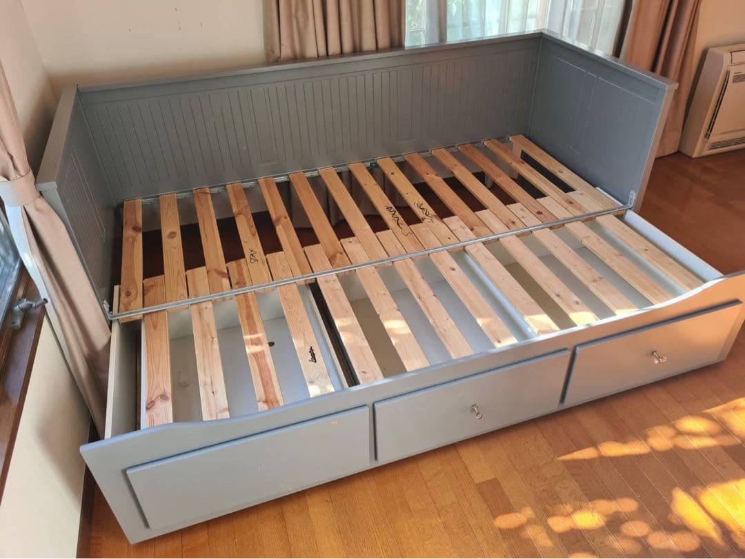 マサ　IKEA HEMNES デイベッドフレーム　グレー
