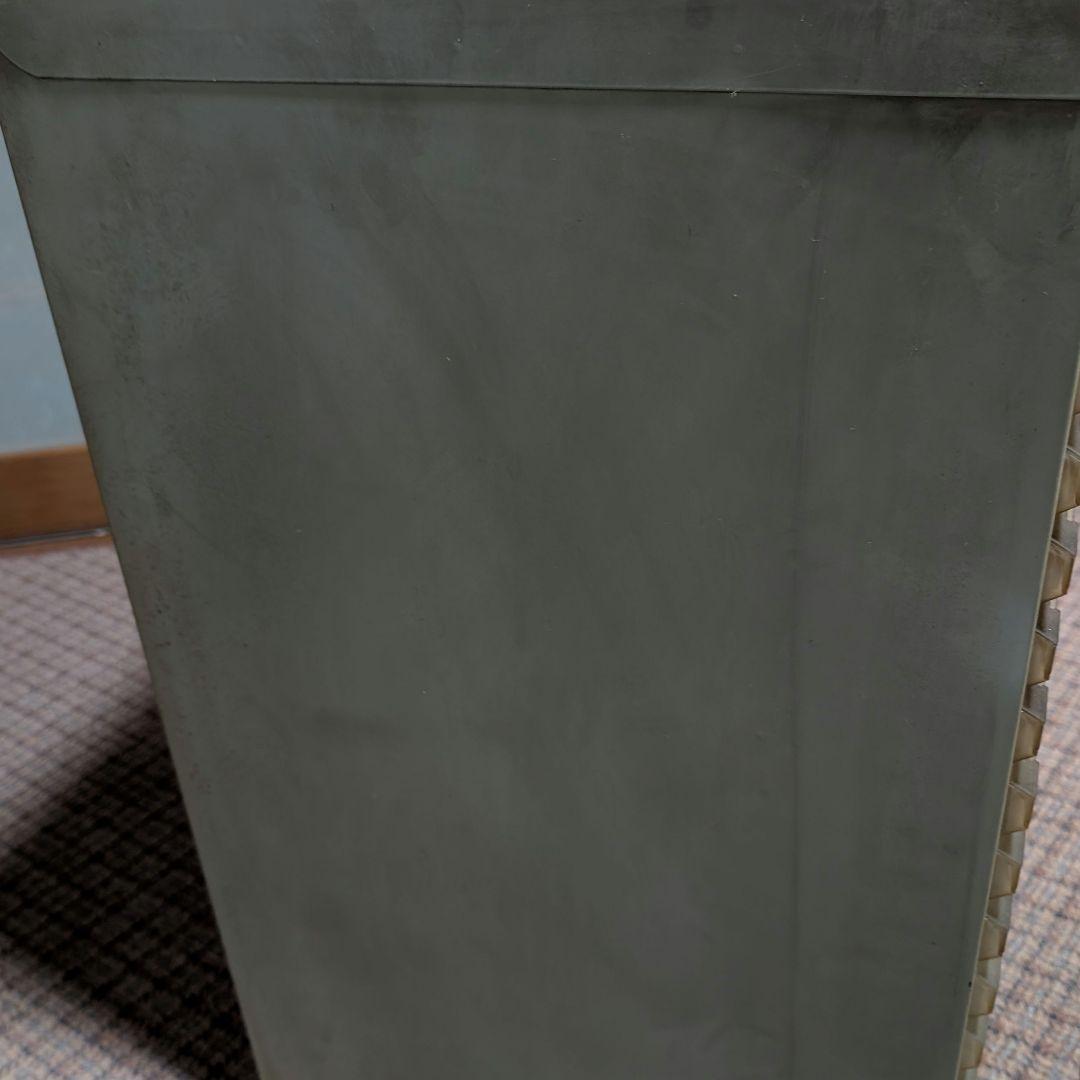 レトロ】書類整理ケース アンティーク スチール 32引出し 匿名送料込