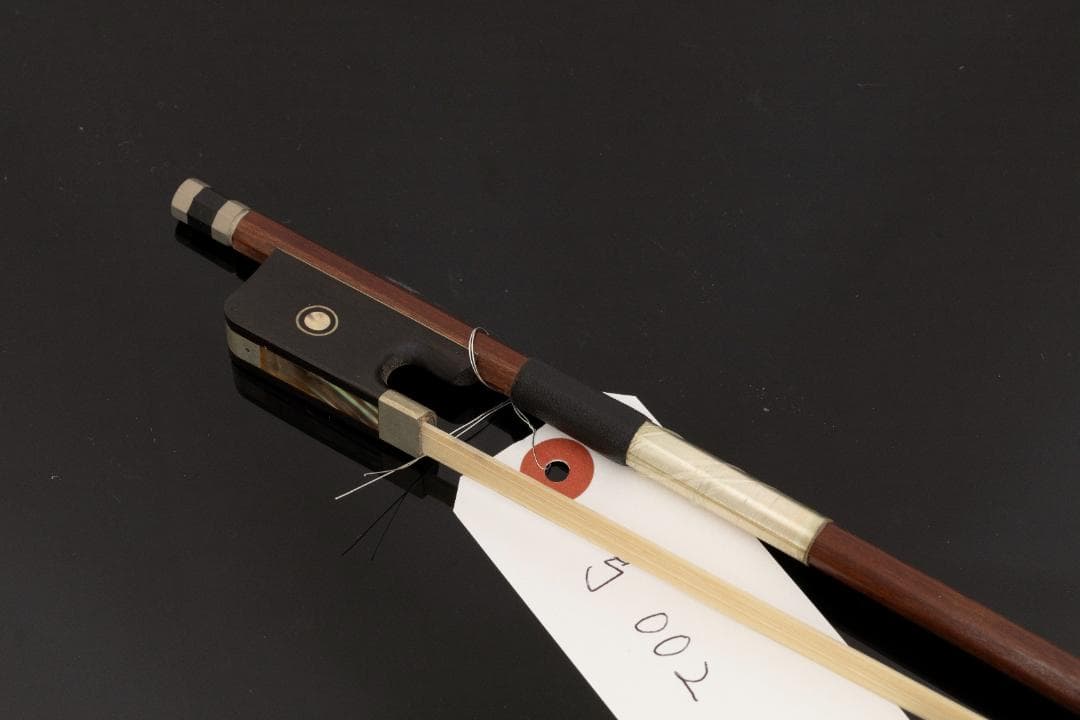 弦楽器用の弓 002