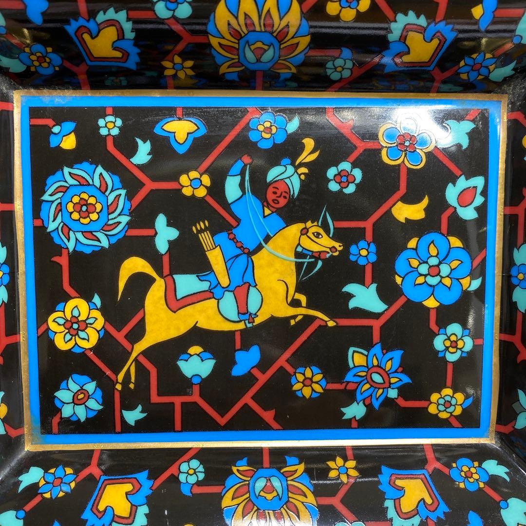 エルメス 金彩 黒地馬アッシュトレイ トヒオ 東里7-1210☆1F