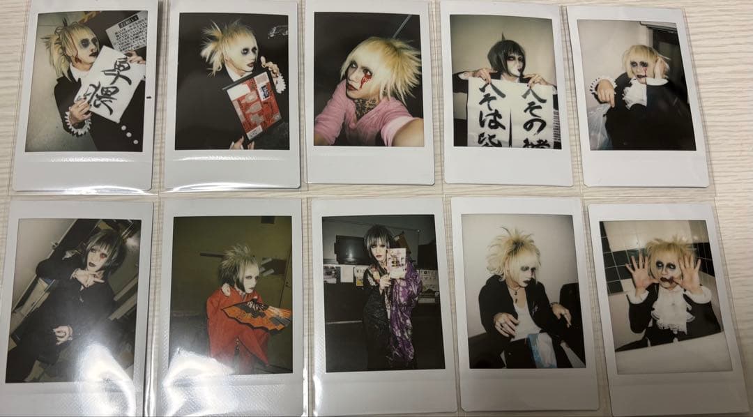 ⑧黒百合と影 烏名鳴 メメント・モリ 哀 チェキ 10枚セット - メルカリ