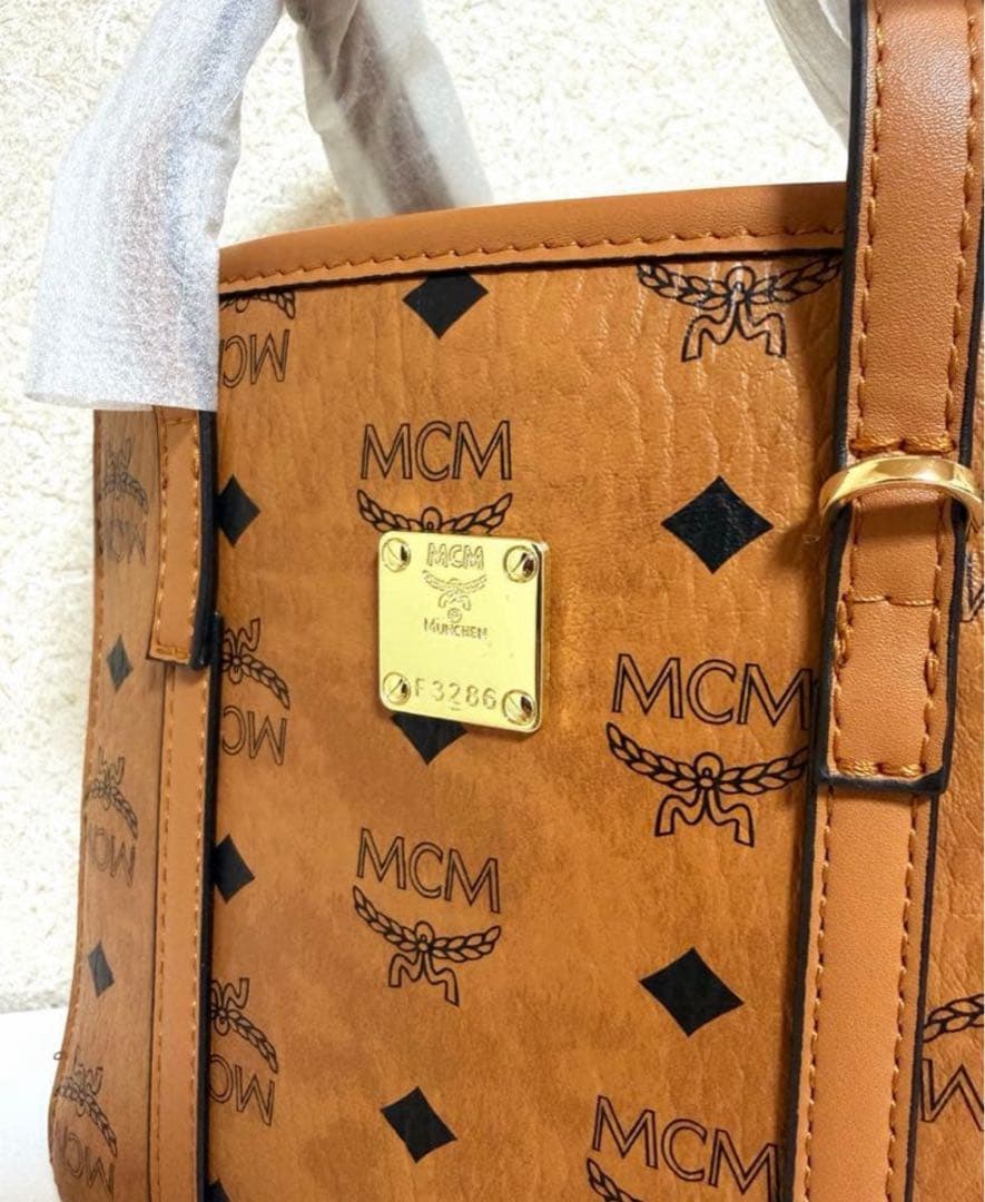 モノグラム　レザーハンドバッグ　キャラメルブラウン　ドッグチャーム付き　希少レア