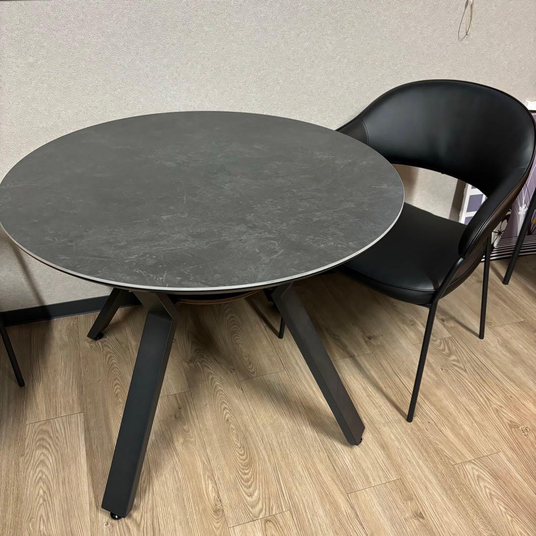 Kumackey　丸ダイニングテーブル　カフェテーブル　グレー　棚付き