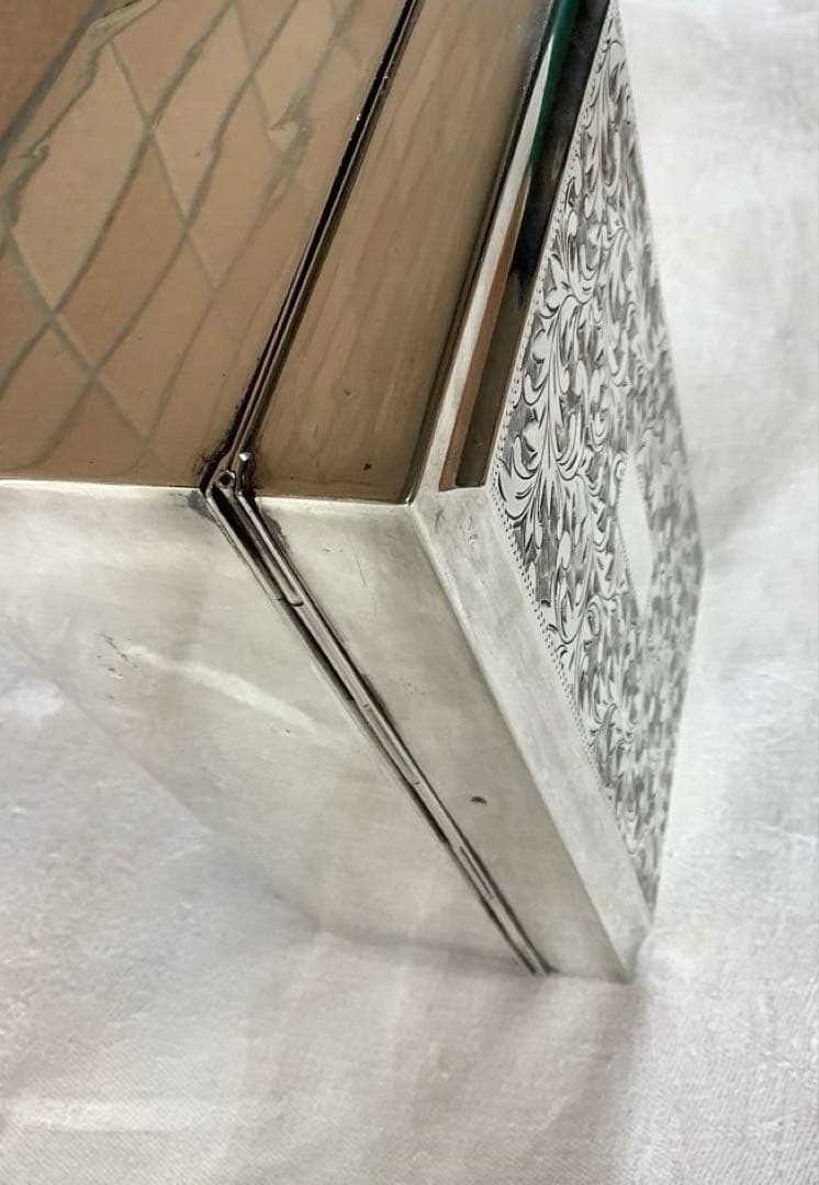 銀製 宝石箱 silver950 鍵付 唐草紋様手彫り 骨董品