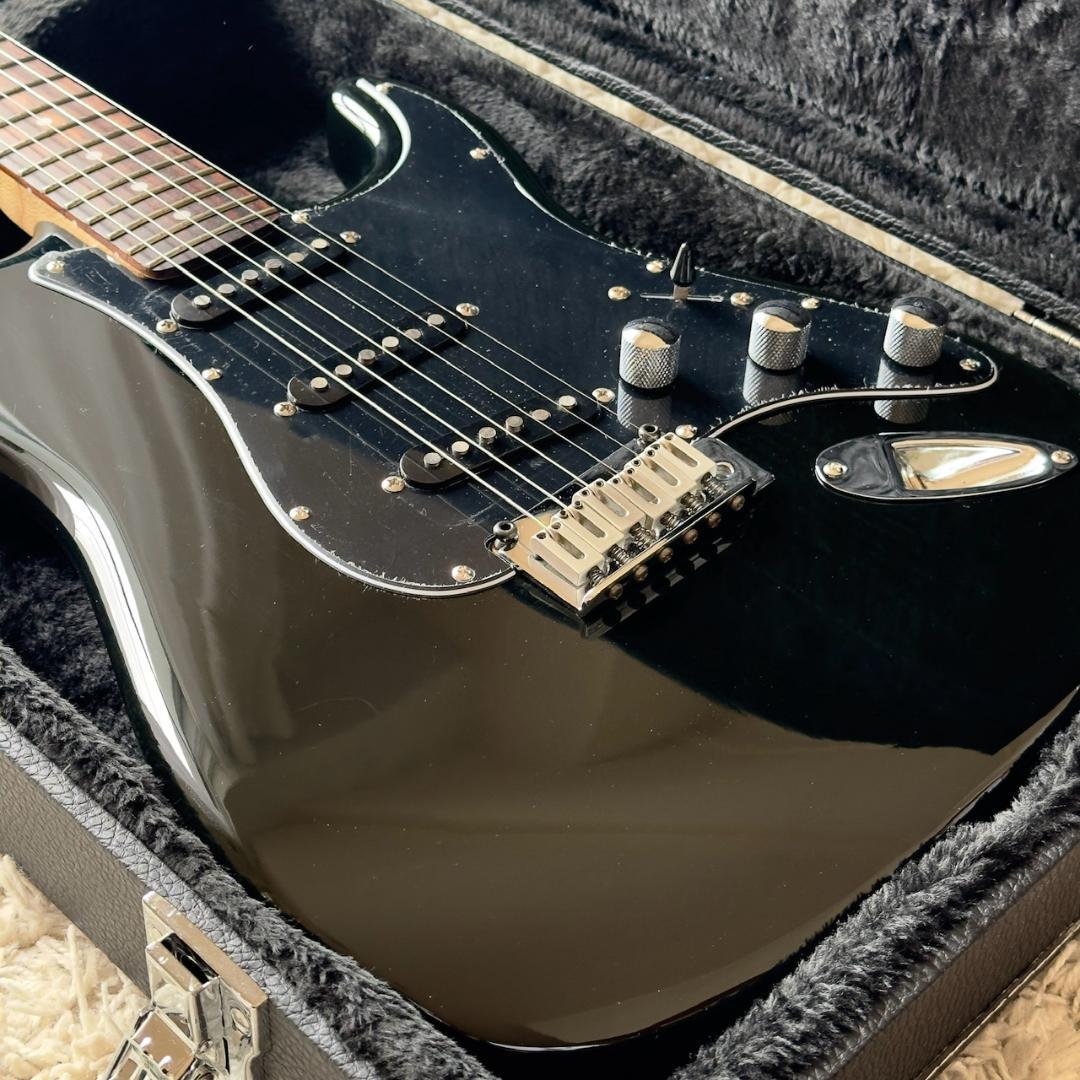 Squier Stratocaster Standard 2点支持 ラージヘッド - メルカリ