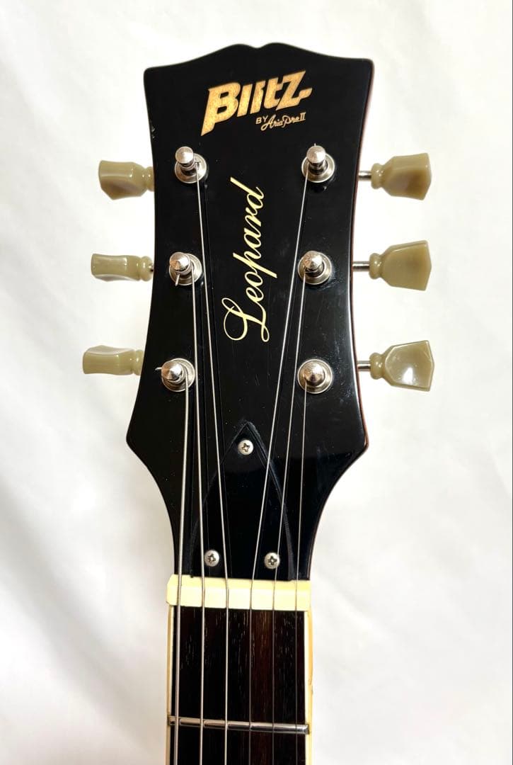 新品弦張替済】Blitz レスポール Leopard ゴールドトップ - メルカリ