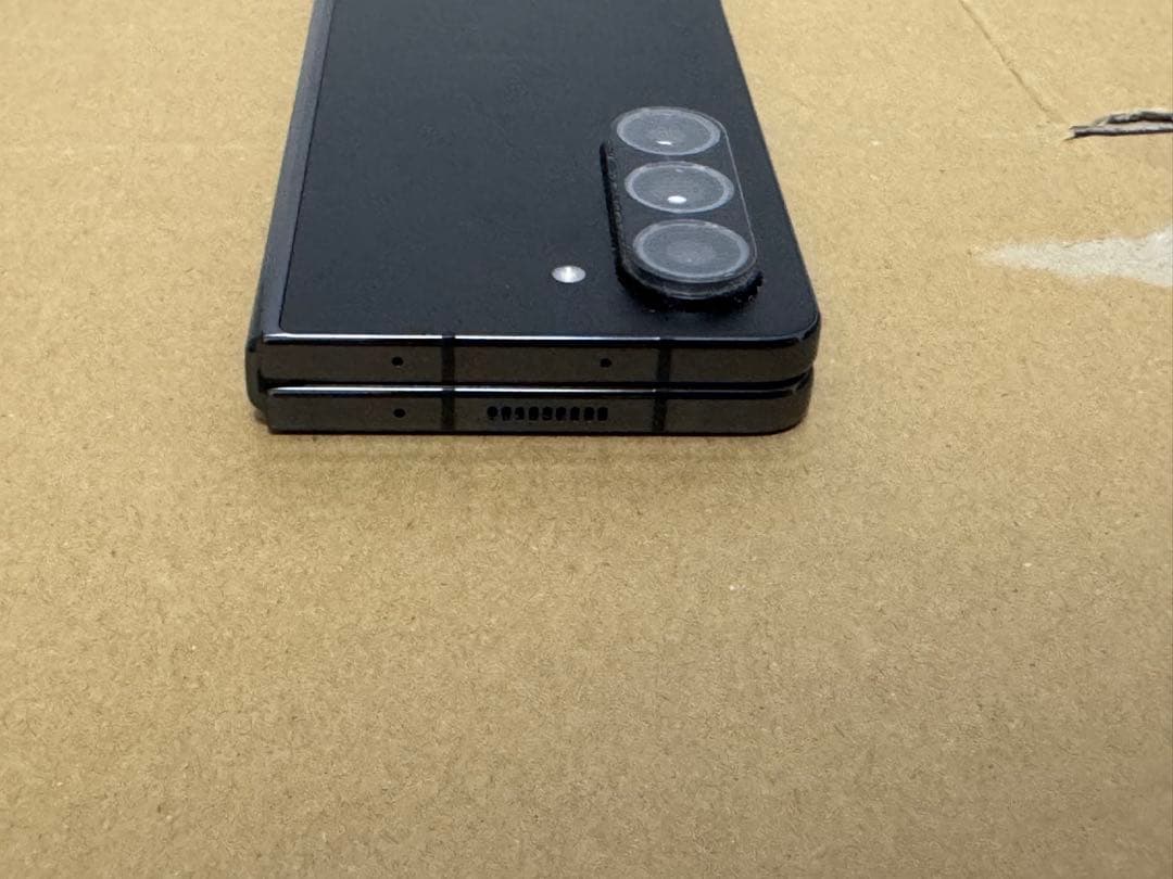 Galaxy z fold 5 docomo sc-55d docomo Galaxy Z Fold5 SC-55D 本体