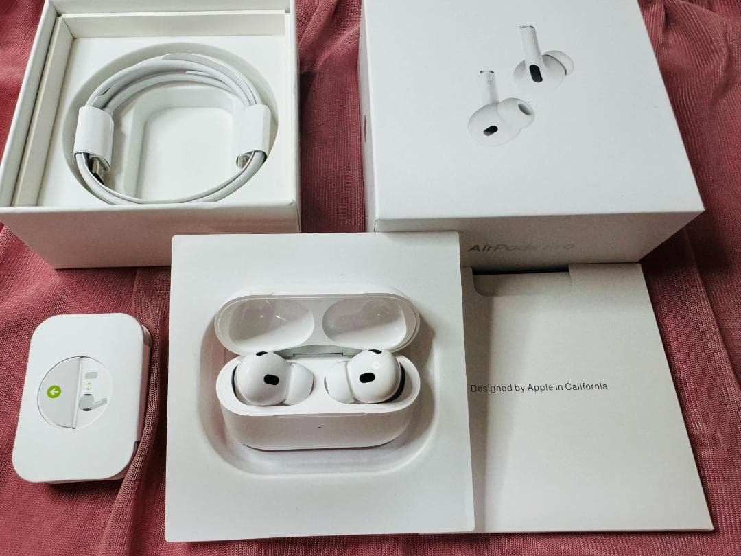 AirPods Pro 第2世代 Lightning端子 - イヤホン最 安値 価格