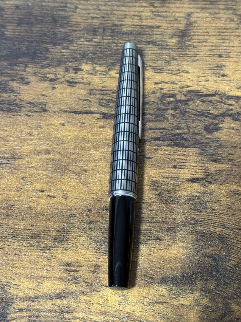 新品未使用　1975年製　蝕刻　エリート　18金　万年筆　パイロット　細字