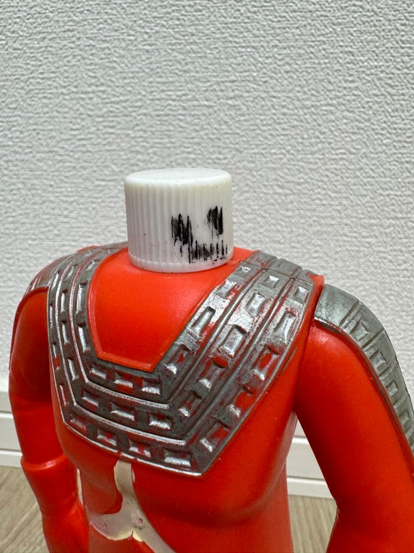 ウルトラセブンサンスター当時物　シャンプーボトル　スタンダードサイズソフビ