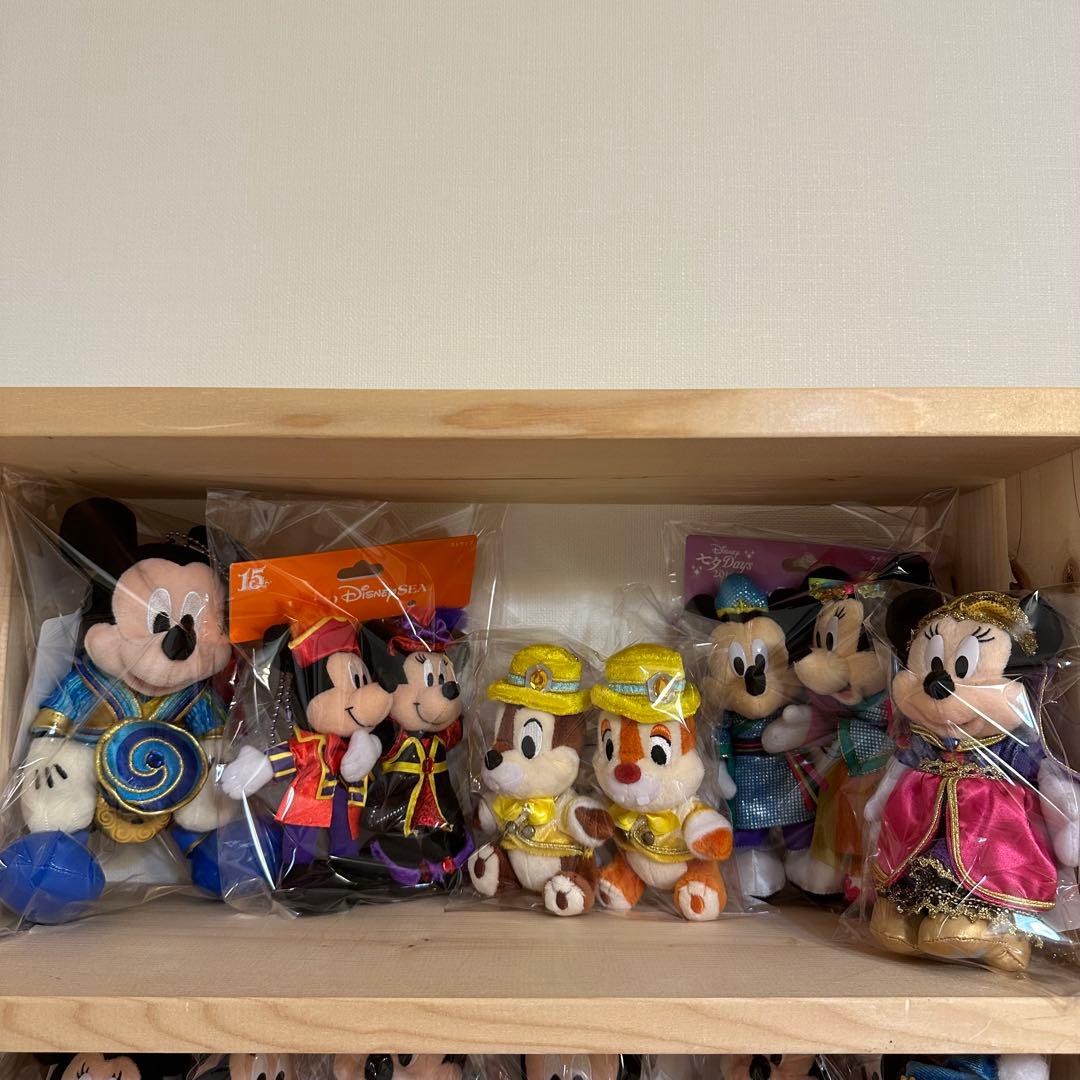 新品未使用】Disney ディズニー ぬいぐるみバッジ 大量まとめ売り32体