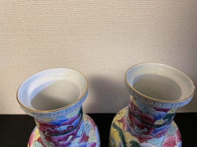 海】中国美術品 大清道光年製在銘 粉彩獅子図花瓶 九獅子花瓶 2本 希少