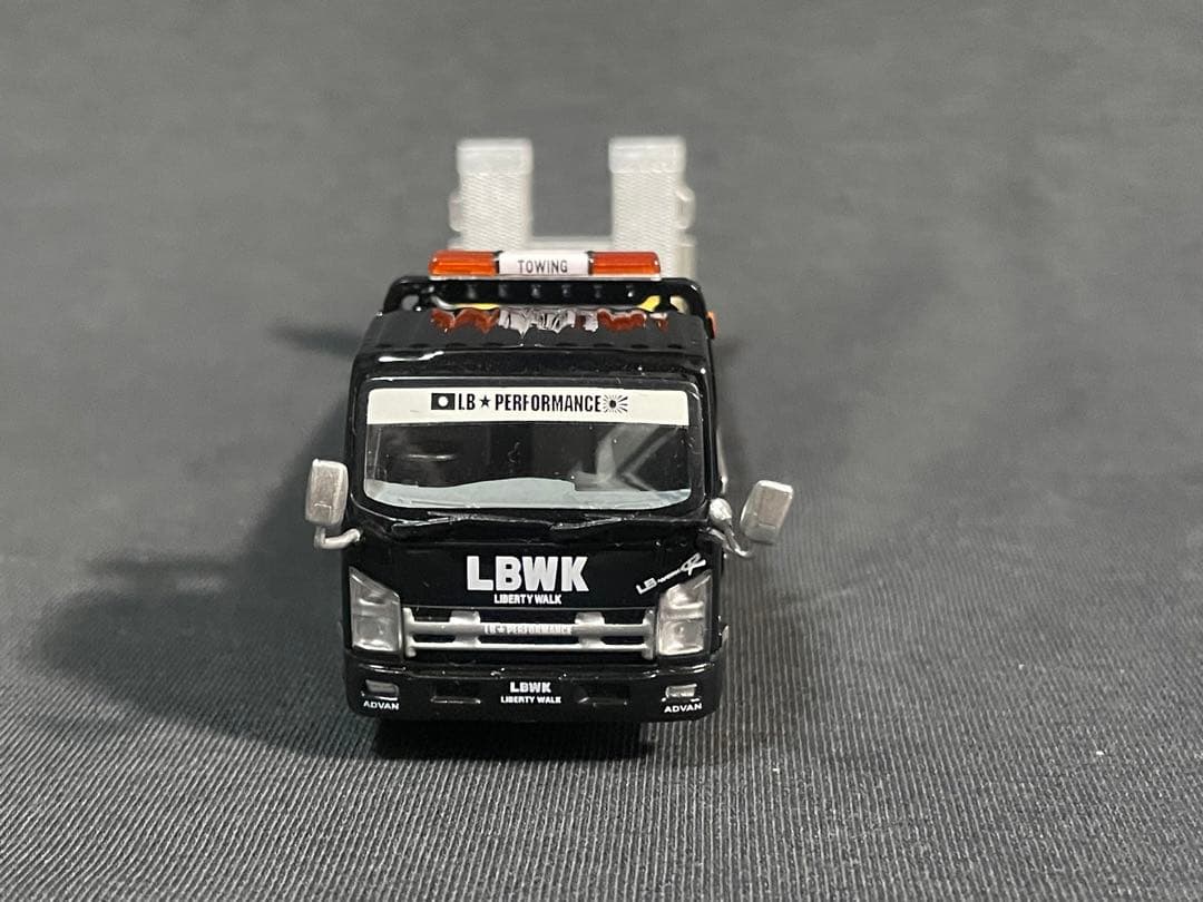 MINI GT Isuzu Nシリーズ(ELF) 車両積載車 LBWK ブラック