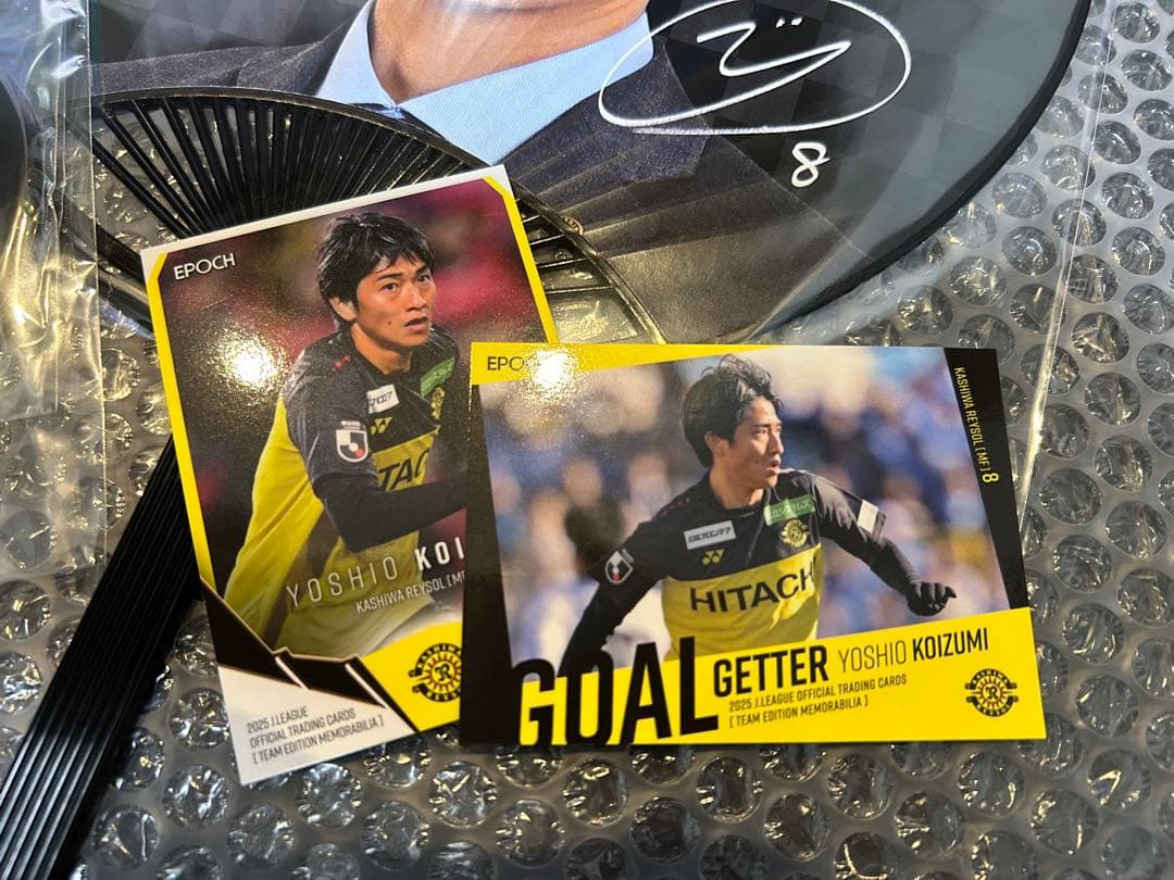 柏レイソル2025 スーツラッフルくじ No.8小泉佳穂 特大アクスタ