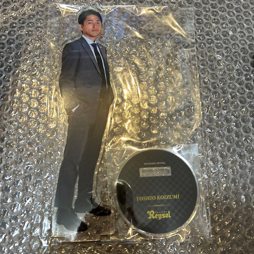 柏レイソル2025 スーツラッフルくじ No.8小泉佳穂 特大アクスタ