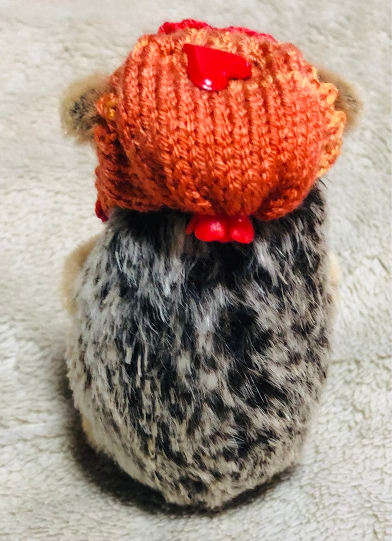 海外作家様 ハンドメイド ぬいぐるみ ハリネズミ 帽子付き