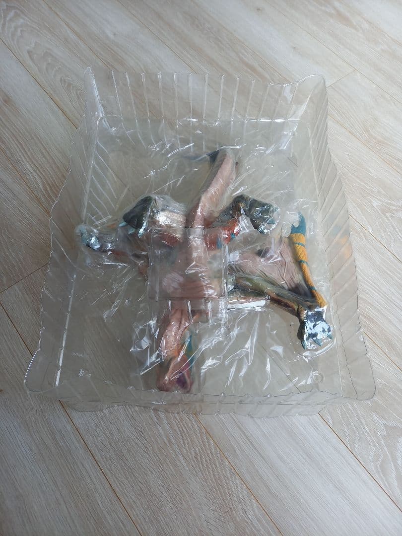 値下げ　新品　未開封　非売品　ティガレックスフィギュア　モンスターハンター