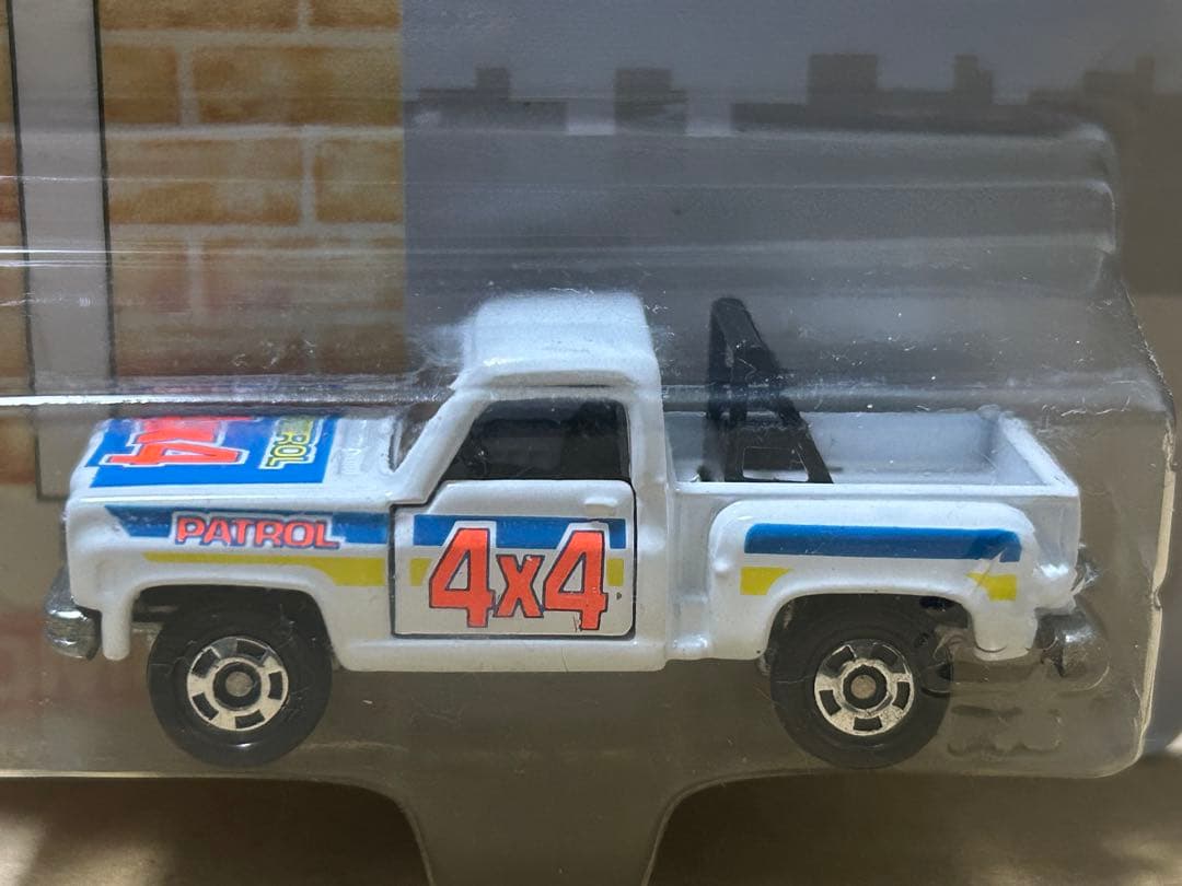 UKトミカ シボレートラック