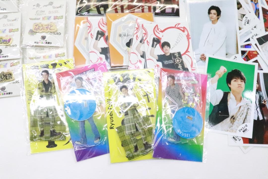 WEST. グッズ まとめ 42-JD0119-02 - メルカリ