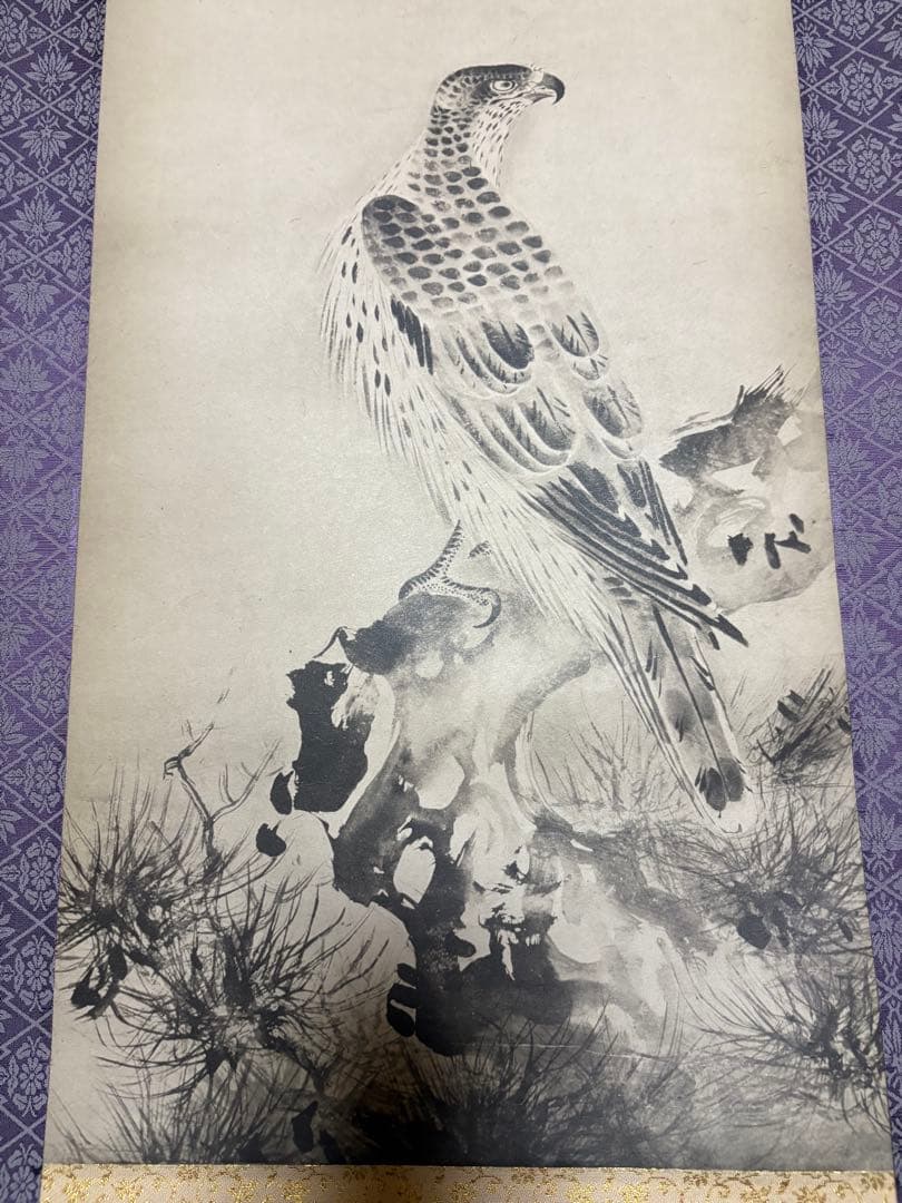 【美品】複製掛軸 雪村周継 「松鷹図」 重要文化財 雪村 水墨【 松 鷹 図 】 複製画【重要文化財】 紙本掛軸 特製収納箱