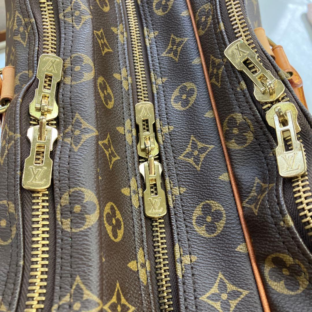 美品⭐︎希少 ルイ・ヴィトン モノグラム シリウス55 新品鍵3個付