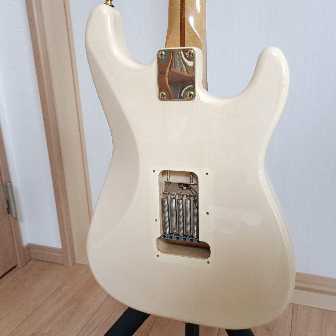 だ*り様 Fender Standard Stratocaster left h